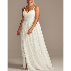 NWT David’s Bridal Plus Size Banded Lace A-line Wedding Dress with slit